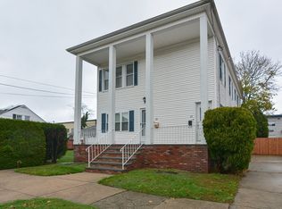 27-29 Brewster St, New Bedford, MA 02745