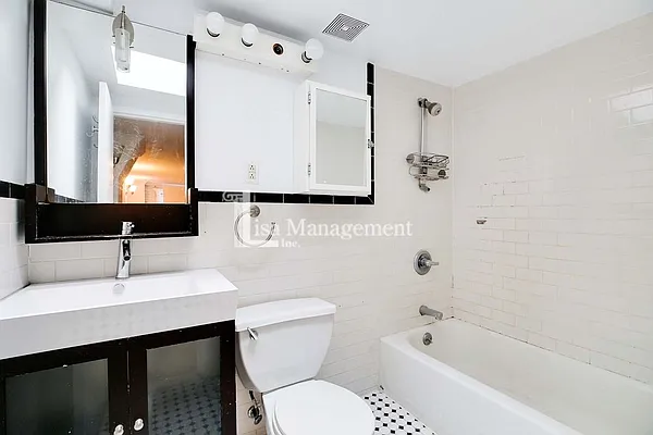 Rented by Lisa Management Inc | media 29