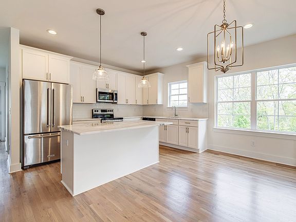 5th image of 729 Arbor Trace Cir Unit 13