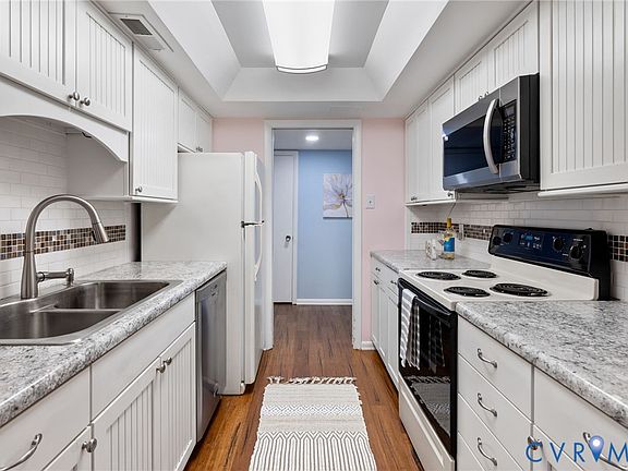 5th image of 2956 Hathaway Rd APT 903