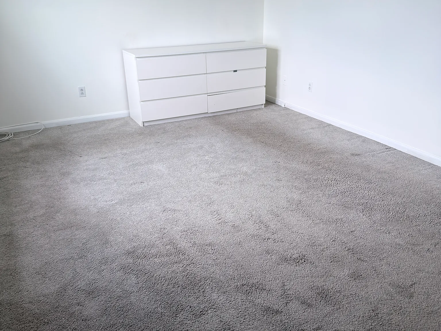 1 bed, 1560 sqft, $1,100 — Photo 2