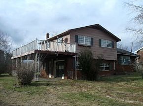 3rd image of 200 Duff Cir