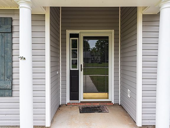 2nd image of 5824 Live Oak Dr