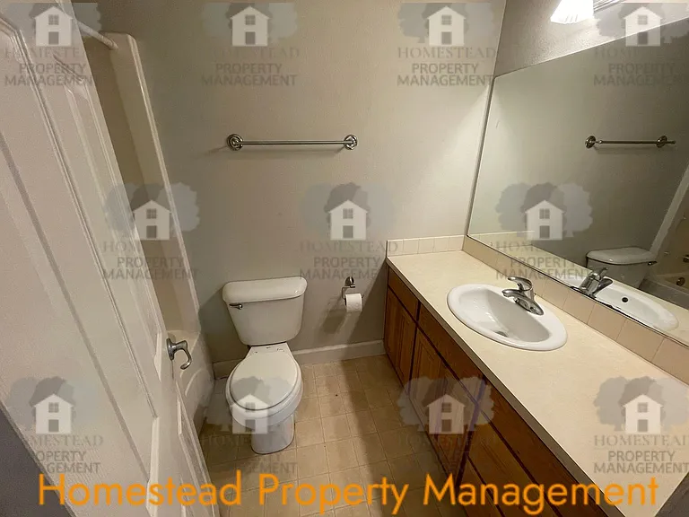 2772 Bastille Ave SE — Photo 12