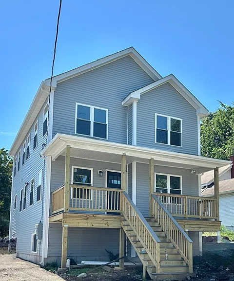 73 King St #2 — Photo 2