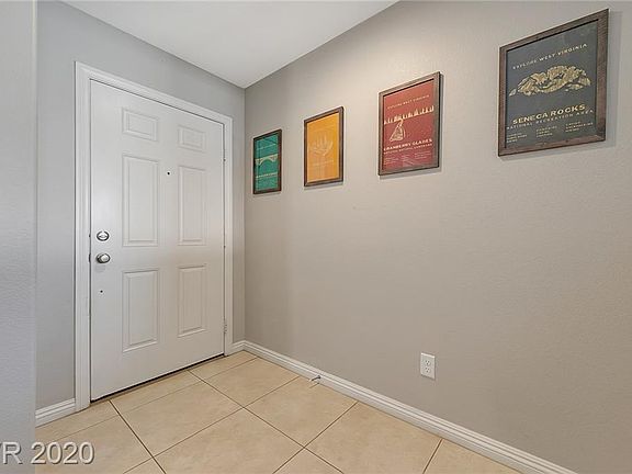 2nd image of 725 Gulf Pearl Dr