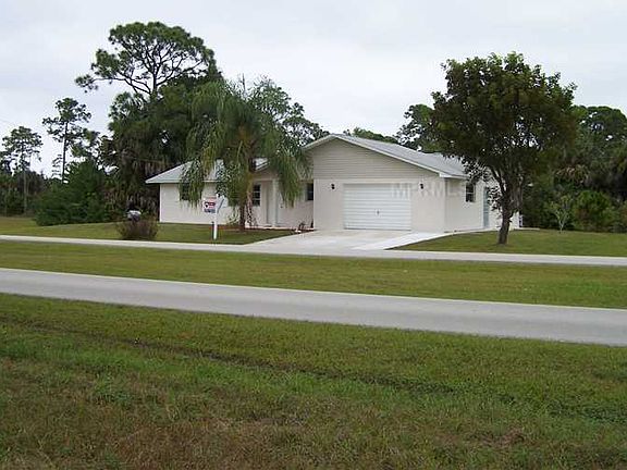 2nd image of 24512 Yacht Club Blvd