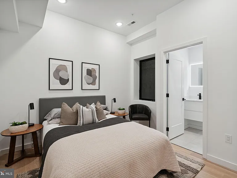 1623 Christian St #1 — Photo 21