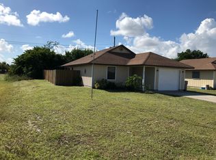 445 13th St SW, Vero Beach, FL 32962