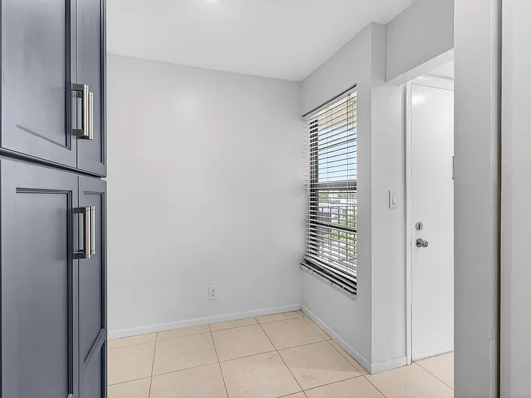 12 Royal Palm Way #501 — Photo 18