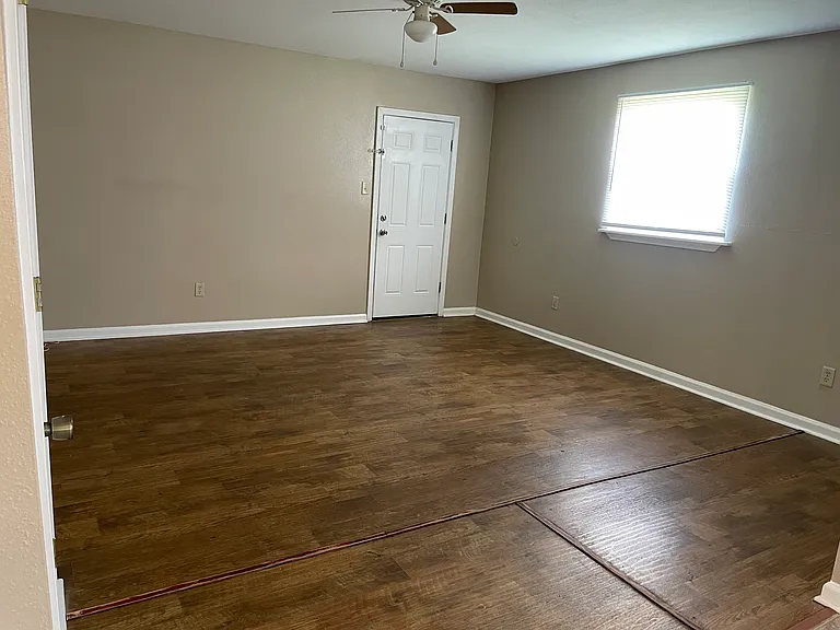 2226 Stafford St — Photo 12