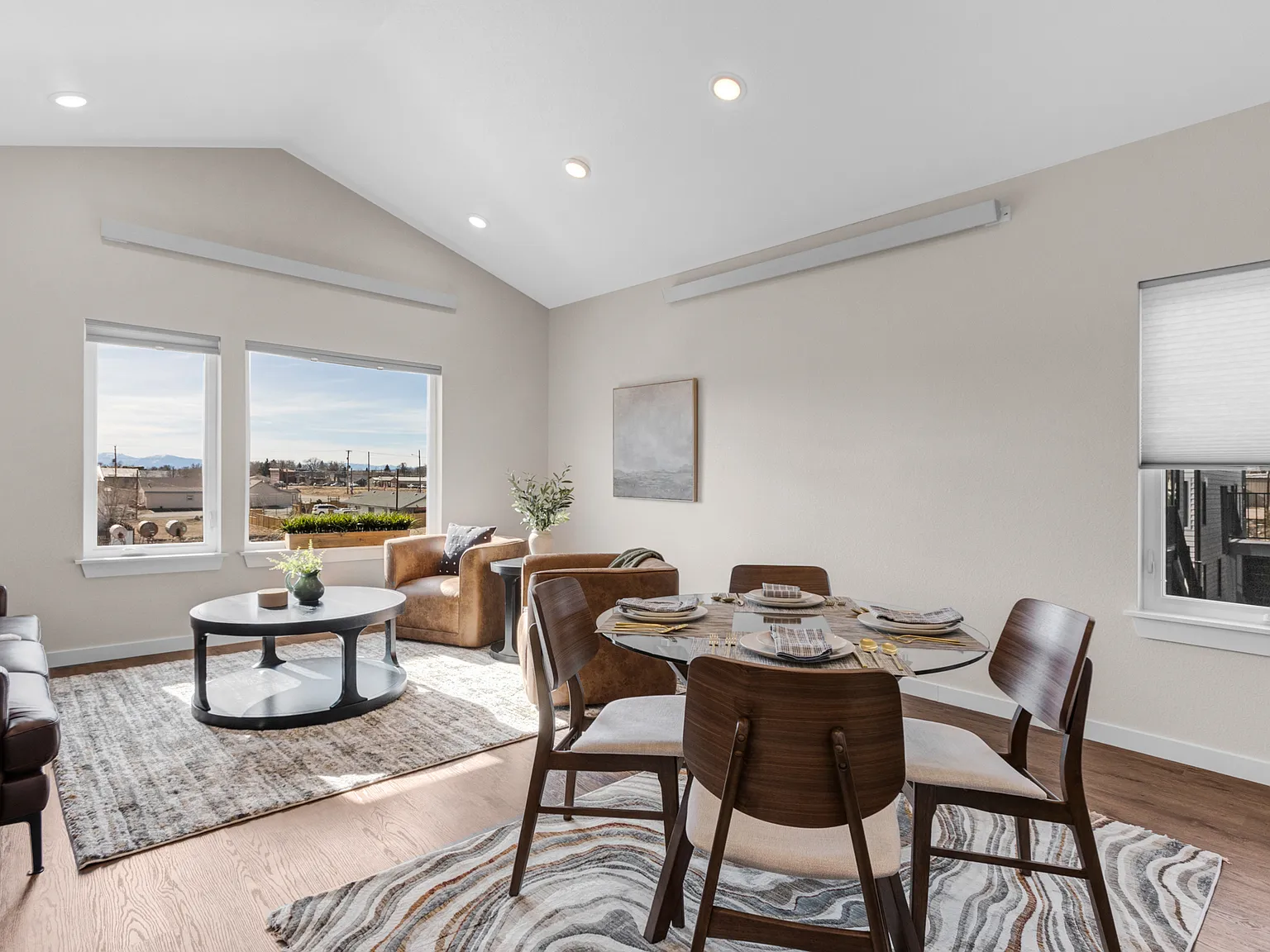 3 bed, 1200 sqft, $2,599 — Photo 4
