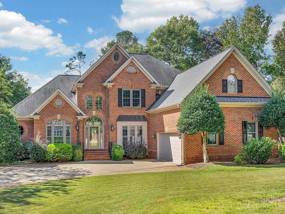1st image of 310 Hidden Creek Cir