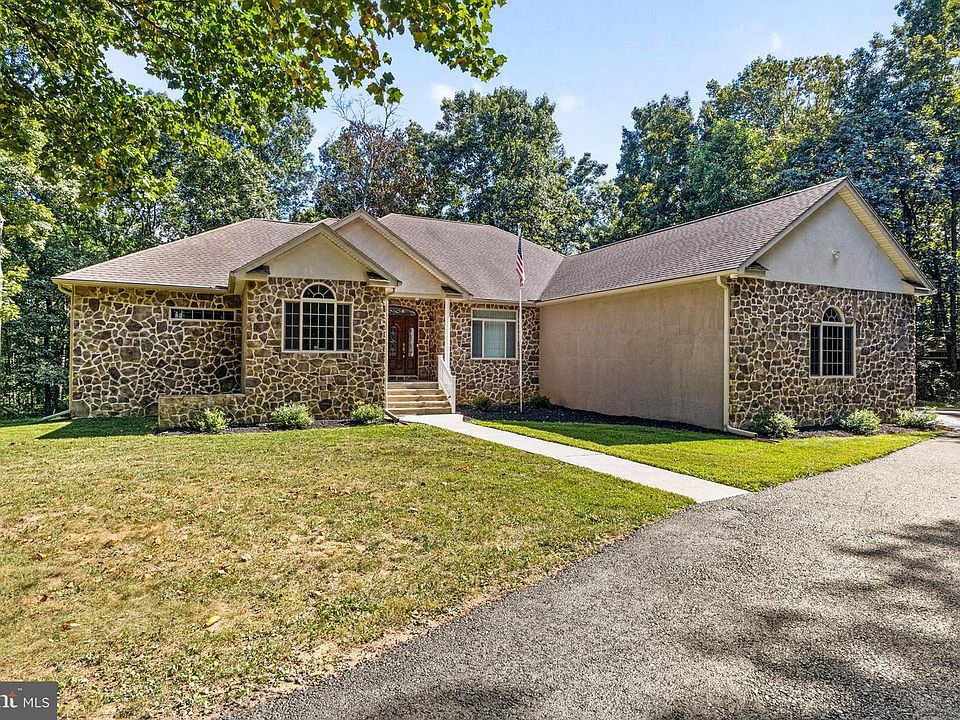 1st image of 1982 Whyte Ln