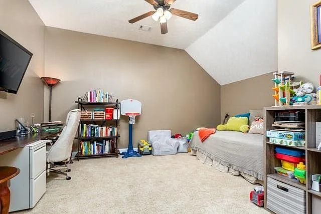 1630 Academy Dr #905 — Photo 13