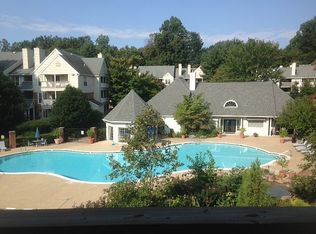 12164 Penderview Ln APT 1636, Fairfax, VA 22033