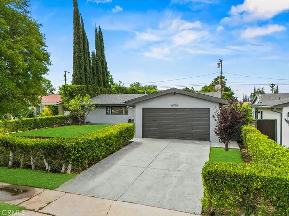 16700 Citronia St, North Hills, CA 91343