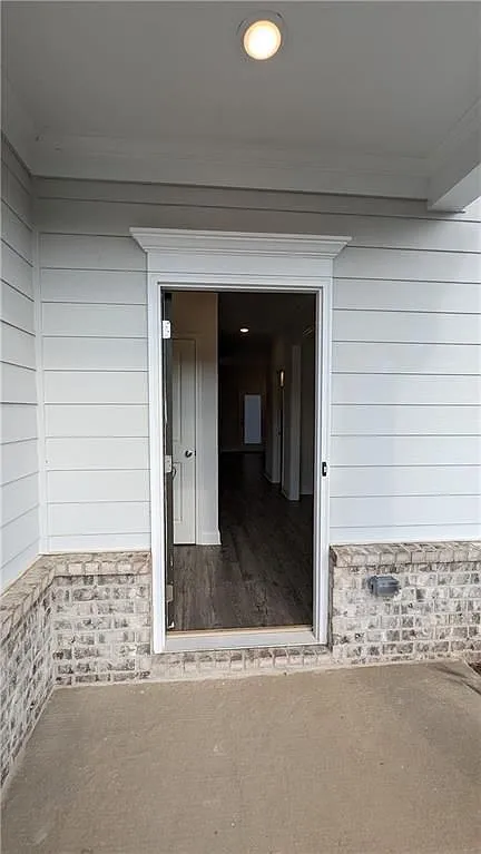 4 bed, 3.0 bath, 2274 sqft, $2,150 — Photo 2