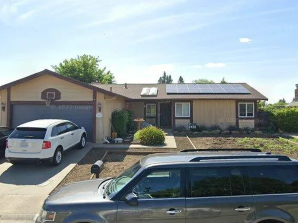 610 Spruce St, Dixon, CA 95620