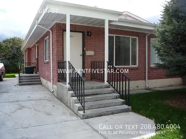 911 E Bridger St — Photo 1