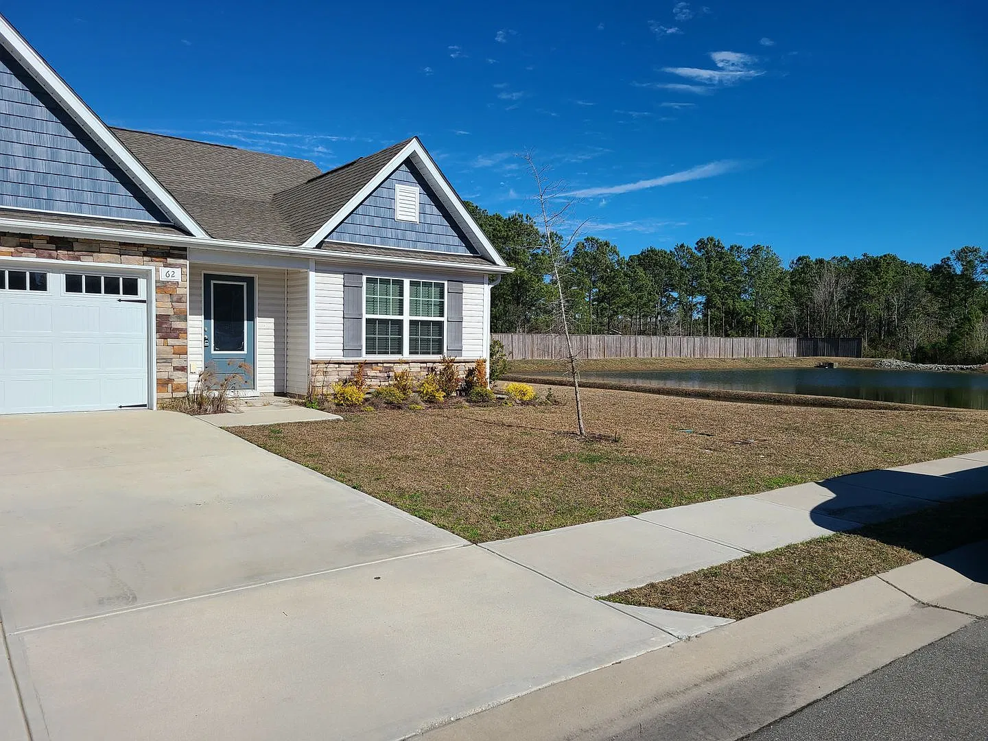 3 Bedroom, 2 bath beautiful unfurnished home - Wyndwater community in Hampstead — Photo 2