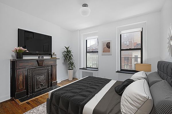 1st image of 176 E 81st St APT 4E