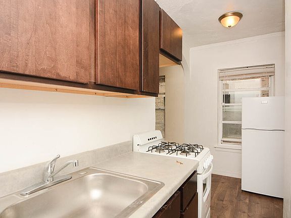 4th image of 5417 N Kenmore Ave #D014