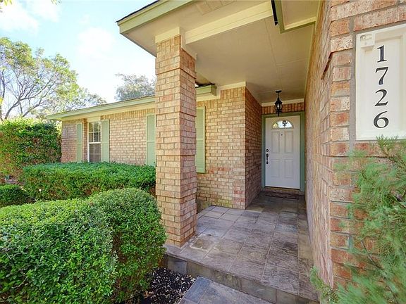 4th image of 1726 Westminster Way