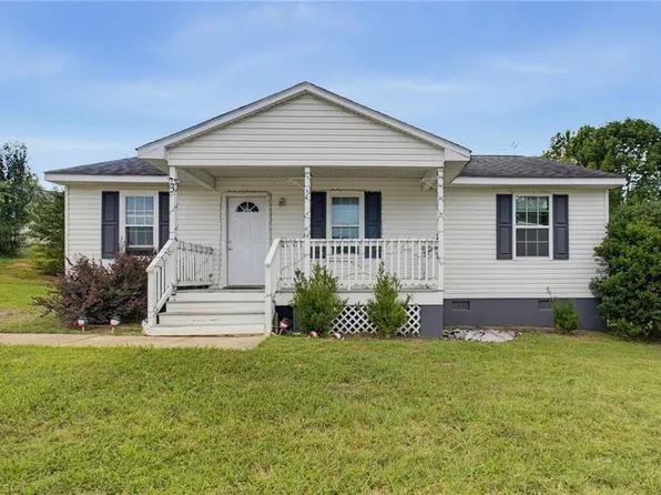 3 Dan Hughes Ct, Greensboro, NC 27405
