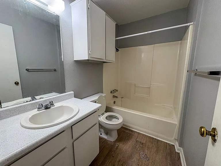 Wyndham Hill Apartments conveniently located in Southeast Tyler — Photo 30