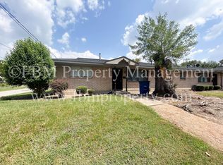 1108 N Sherman St #B, Ennis, TX 75119