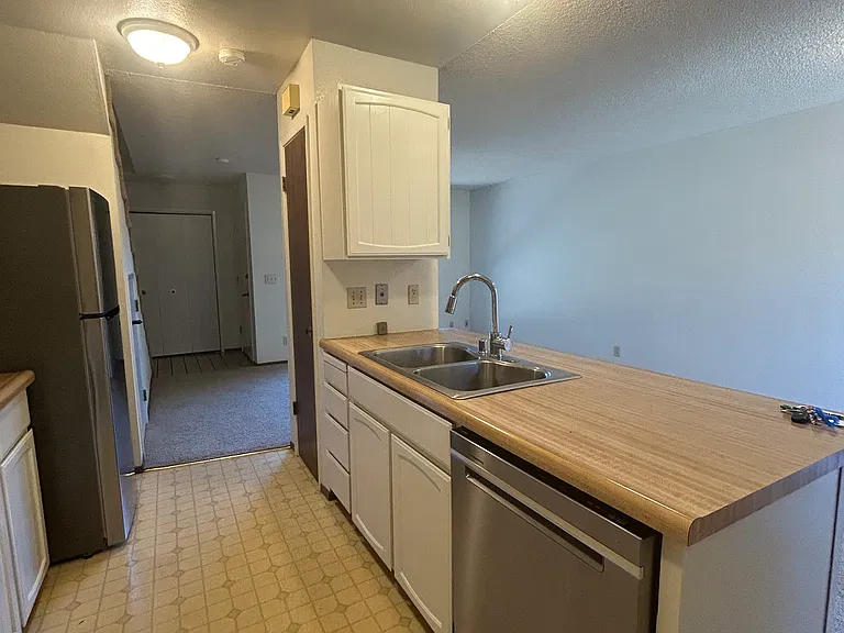 136 Peach Ter — Photo 4