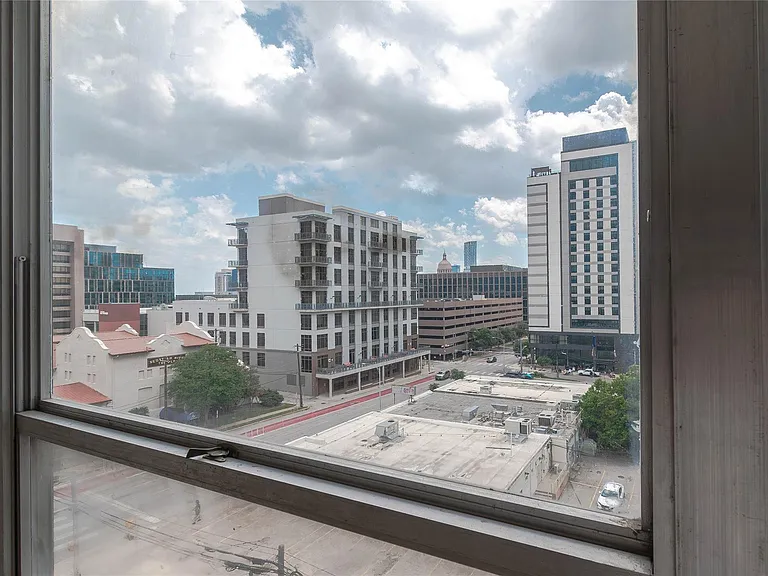 1800 Lavaca St #A-705 — Photo 4