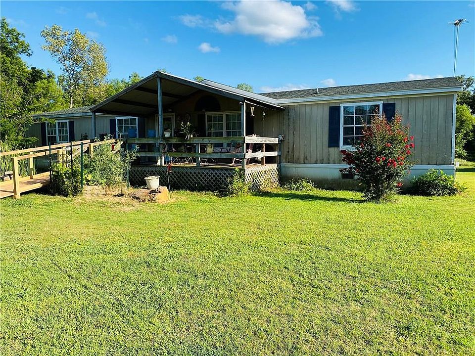 1st image of 15601 Carolyn Dr