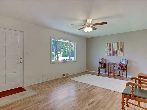 3rd image of 10320 C St E