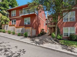 1033 SW Gibbs St Unit 105, Portland, OR 97239