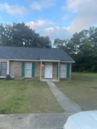 2 bed, 1018 sqft, $950 — Photo 1