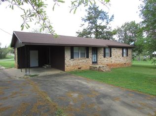 39 Johnson St, Blakely, GA 39823