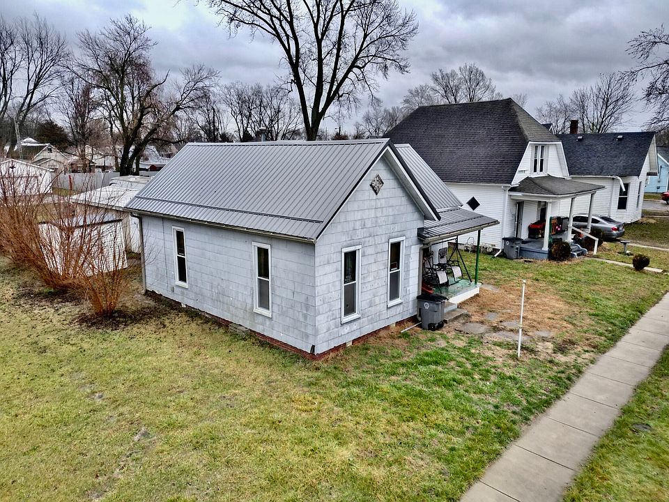 2nd image of 710 Blish St