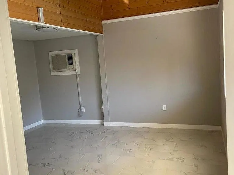 1609 E Gaylon Dr — Photo 6