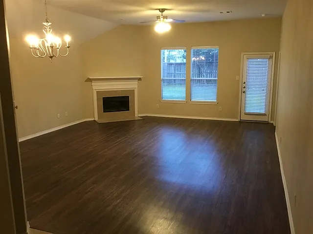 860 Rock Harbor Ln — Photo 4