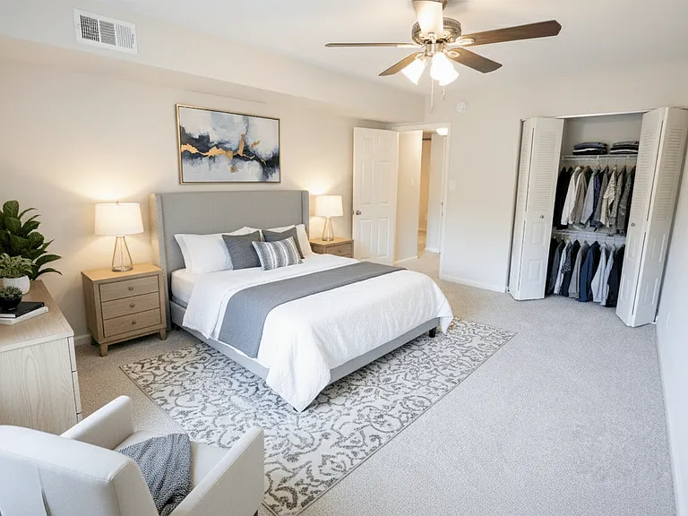 Woodmere Apartments — Photo 7