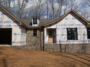563 Hardwood Ln, Livingston, TN 38570