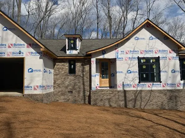 563 Hardwood Ln, Livingston, TN 38570