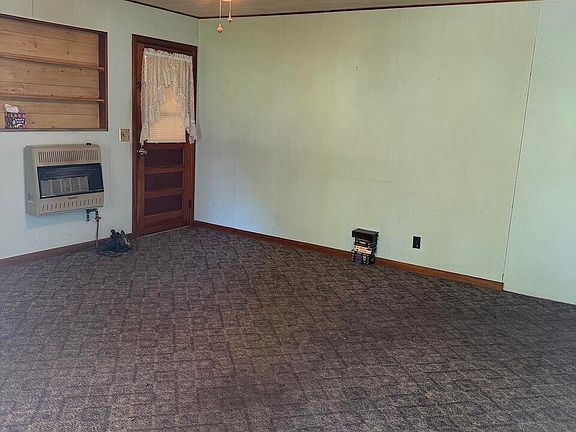 3rd image of 226 Sharp Street