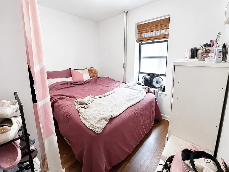 434 E 11th St #3RB — Photo 7