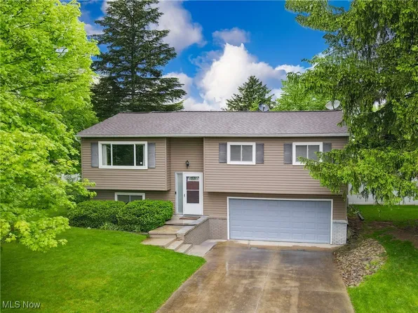 1395 Cecil Dr, Streetsboro, OH 44241