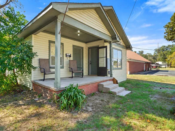 406 E Watson St, Jefferson, TX 75657
