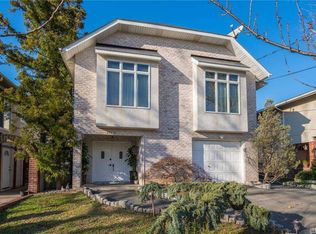 23-331 39th Rd, Douglaston, NY 11363