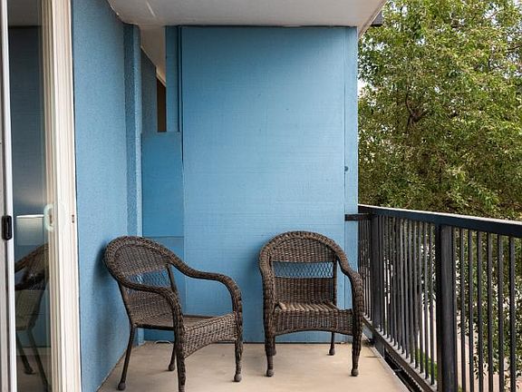 5th image of 10738 Huron St #B501